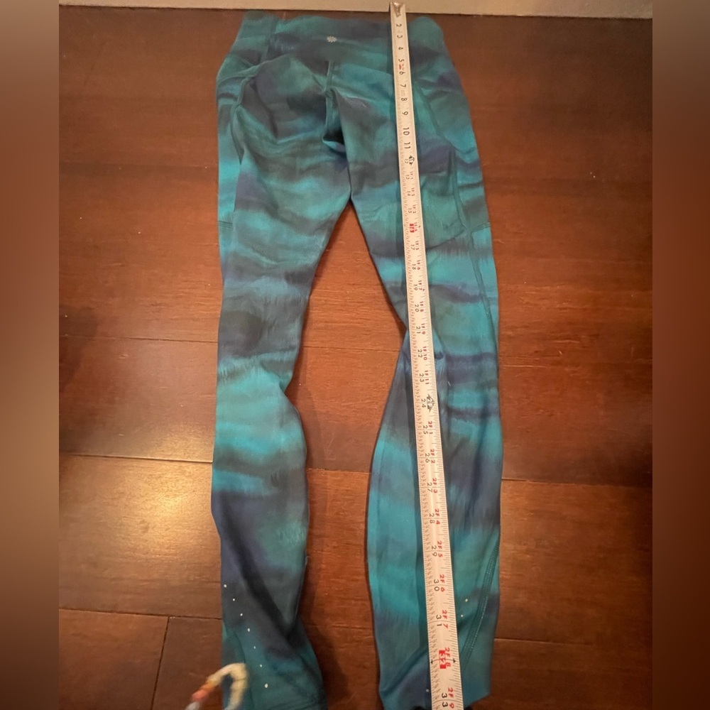 guc Athleta rwinier printed tight brilliance cool Teal Leggings - Size XS - Picture 6 of 12
